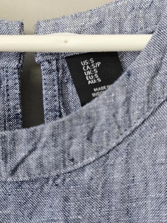 Tahari sleeveless 100% linen shift dress. - Picture 3 of 4